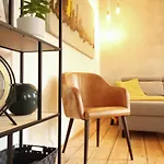 Zentrales Newyork-designapartment Mit 2 Betten Nahe Messe L Flughafen